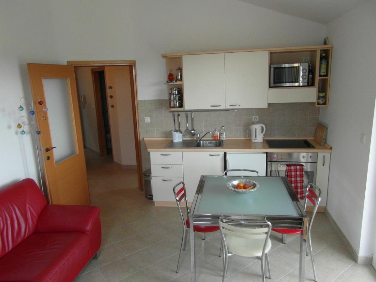 BENTLEY - Sea-view - 2 bedroom apartment Premantura Buitenkant foto