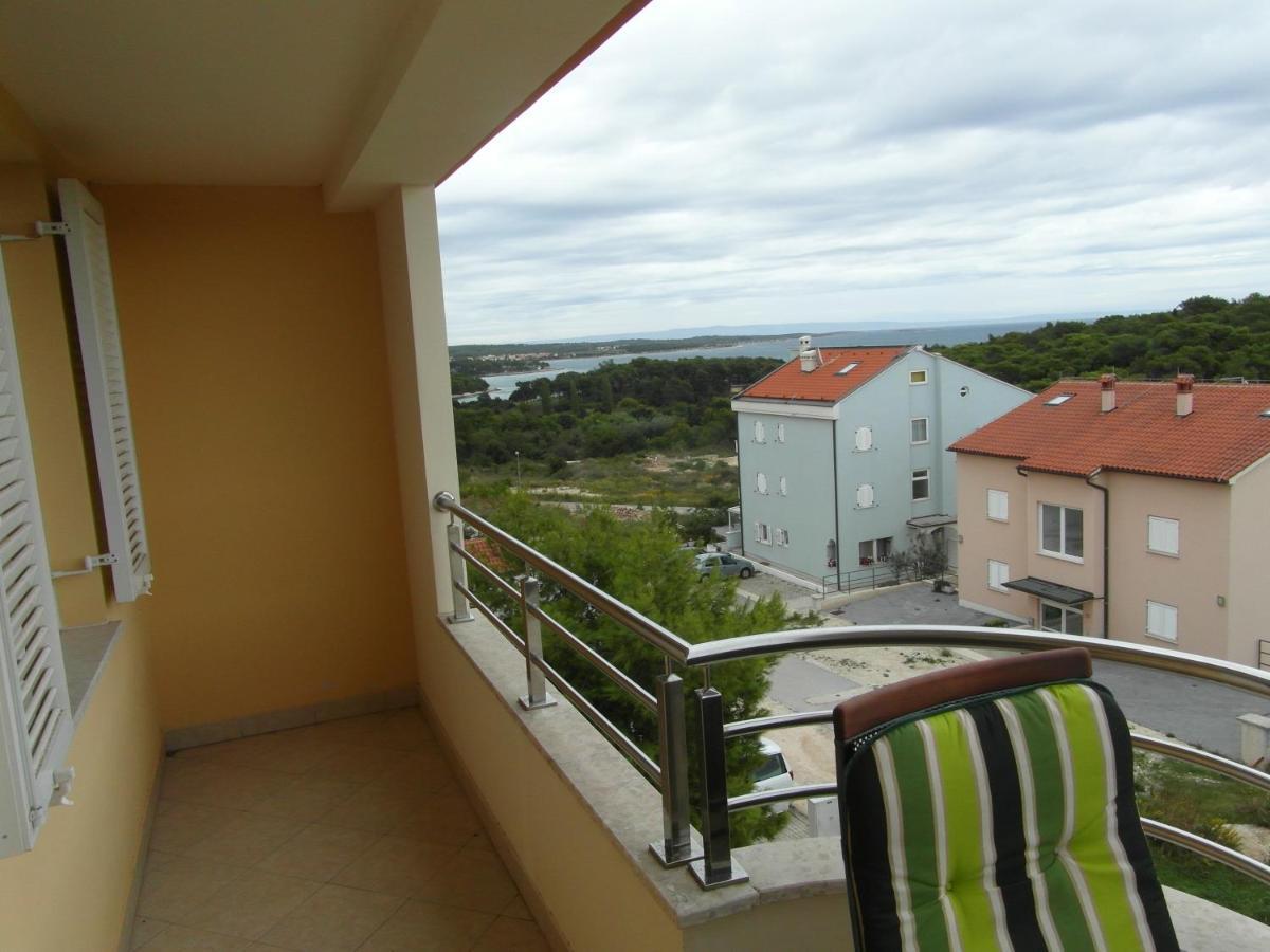 BENTLEY - Sea-view - 2 bedroom apartment Premantura Buitenkant foto