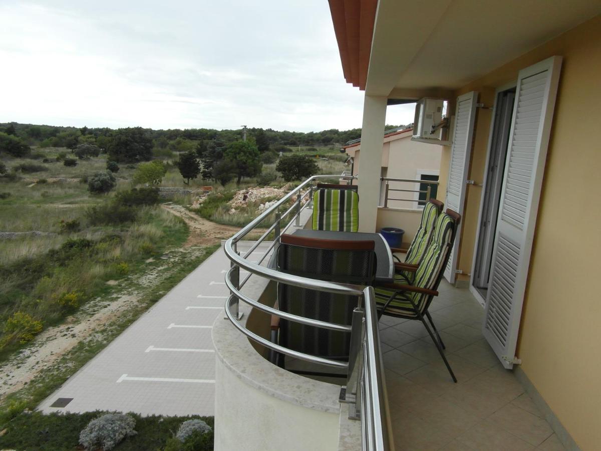 BENTLEY - Sea-view - 2 bedroom apartment Premantura Buitenkant foto